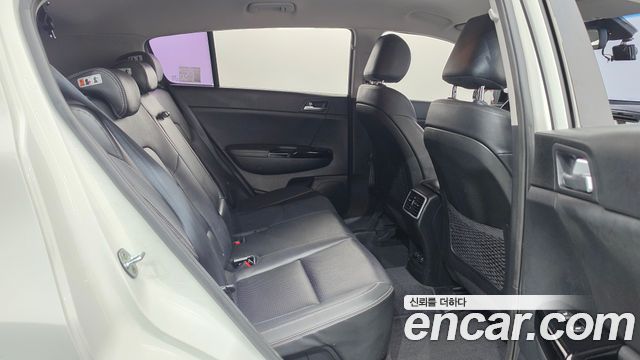 Kia Sportage 2016 — photo 17