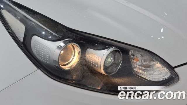 Kia Sportage 2016 — photo 8
