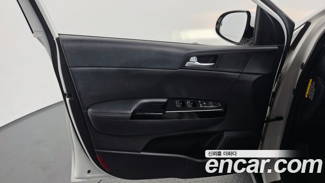Kia Sportage 2016 — photo 14