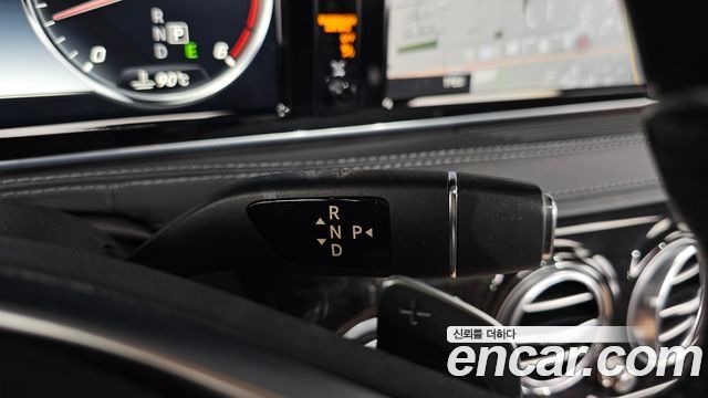 Mercedes-Benz S-Class 2016 — photo 9