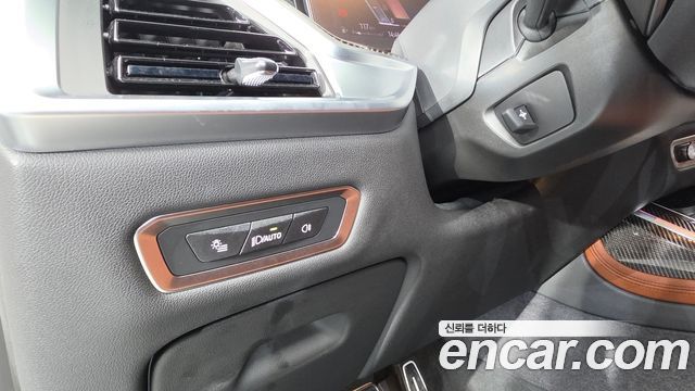 BMW X7 2025 — photo 29