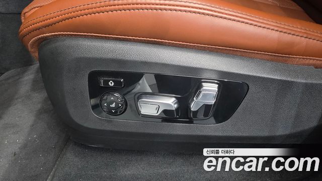 BMW X7 2025 — photo 33