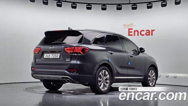 Kia Sorento 2018 — photo 2