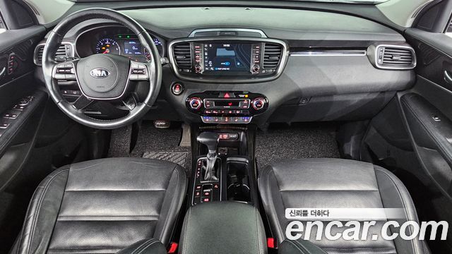 Kia Sorento 2018 — photo 10