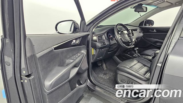 Kia Sorento 2018 — photo 13