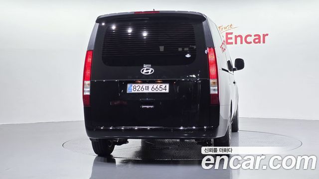 Hyundai Staria 2026 — photo 4