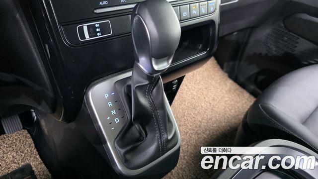 Hyundai Staria 2026 — photo 12