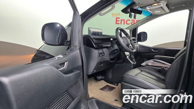 Hyundai Staria 2026 — photo 13