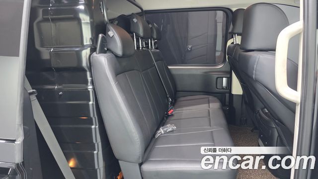 Hyundai Staria 2026 — photo 17