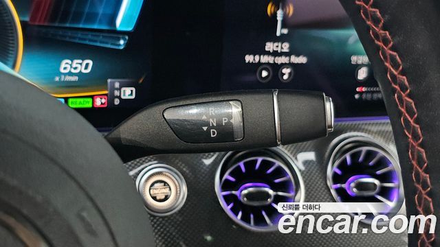 Mercedes-Benz E-Class 2021 — photo 12