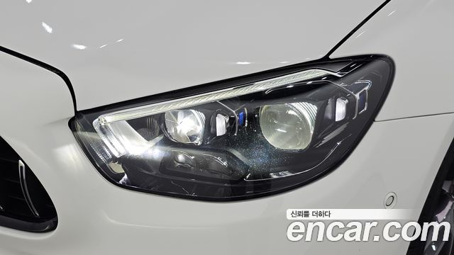 Mercedes-Benz E-Class 2021 — photo 8