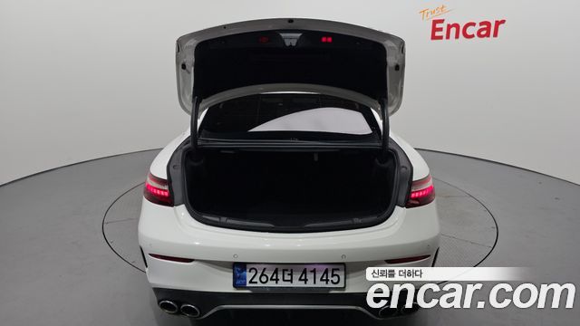 Mercedes-Benz E-Class 2021 — photo 40