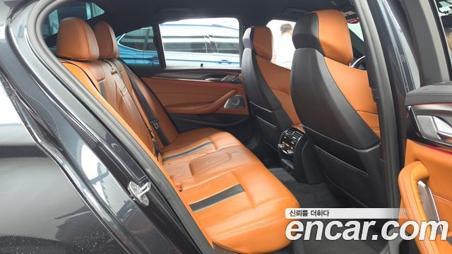 BMW M5 2019 — photo 18