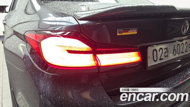 BMW M5 2019 — photo 9