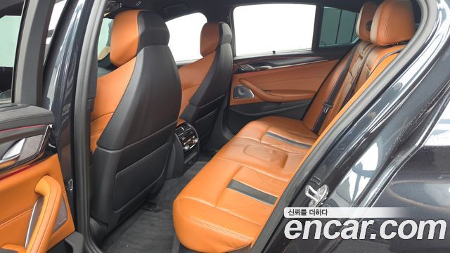 BMW M5 2019 — photo 16