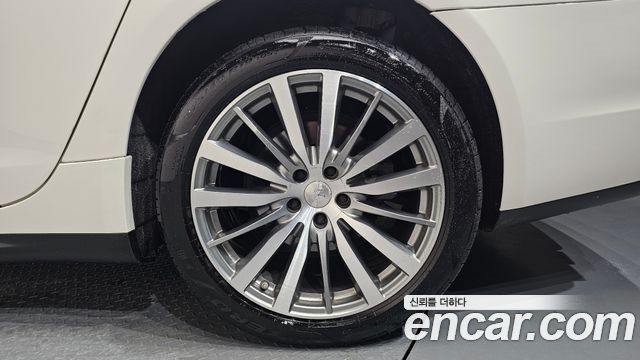 Maserati Quattroporte 2016 — photo 7