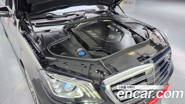 Mercedes-Benz S-Class 2018 — photo 6