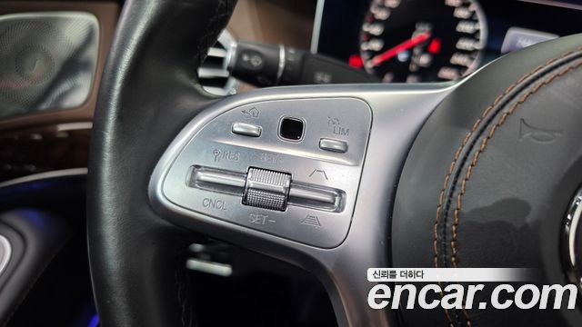 Mercedes-Benz S-Class 2018 — photo 17