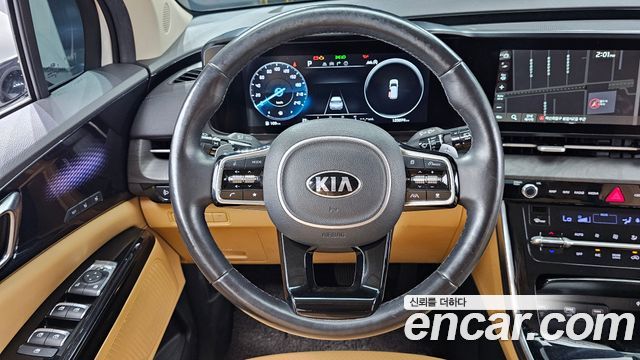 Kia Canival 2021 — photo 13