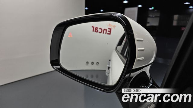 Kia Canival 2021 — photo 16