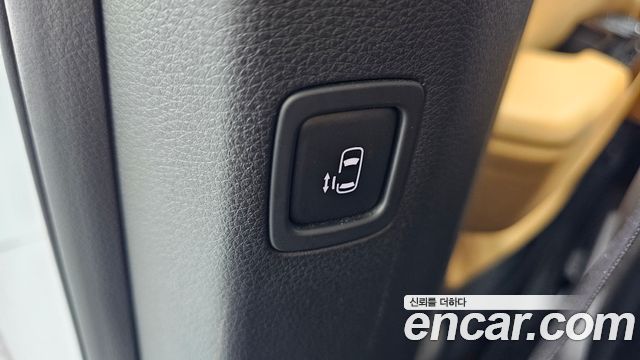 Kia Canival 2021 — photo 19