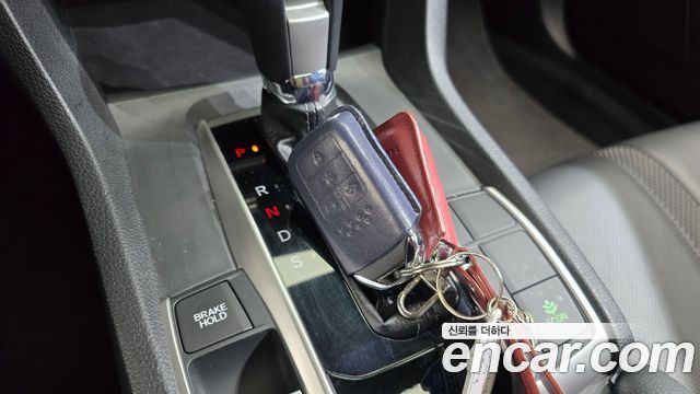 Honda Civic 2019 — photo 22