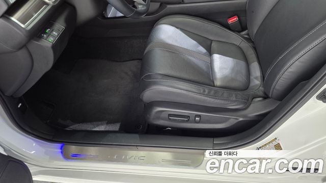 Honda Civic 2019 — photo 26