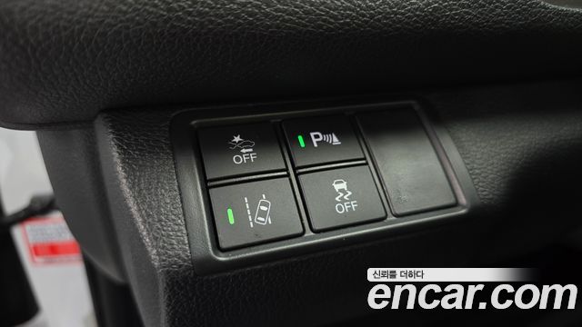 Honda Civic 2019 — photo 28