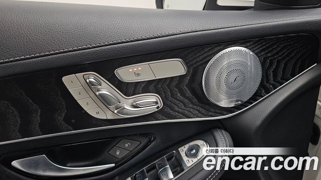 Mercedes-Benz GLC-Class 2018 — photo 26