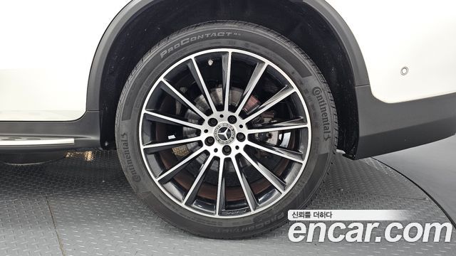 Mercedes-Benz GLC-Class 2018 — photo 7