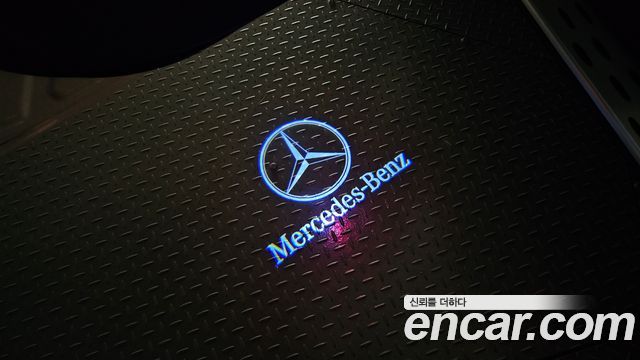 Mercedes-Benz GLC-Class 2018 — photo 31