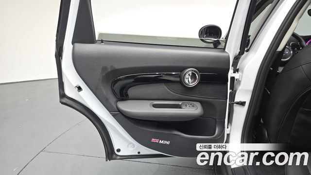 Mini Clubman 2024 — photo 15