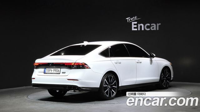 Honda Accord 2023 — photo 2