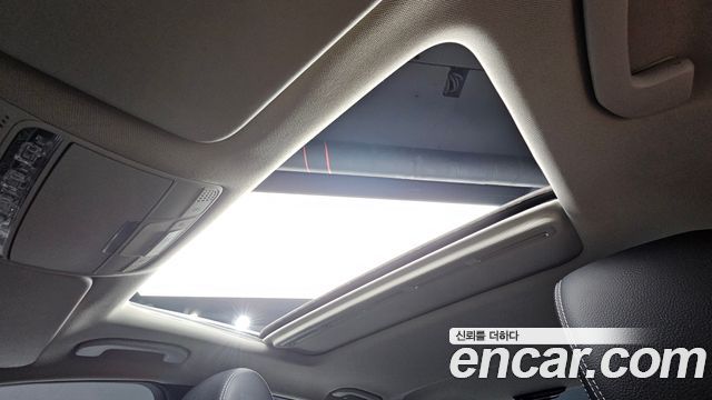 Mercedes-Benz C-Class 2016 — photo 17
