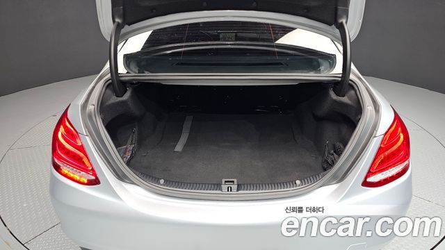 Mercedes-Benz C-Class 2016 — photo 20