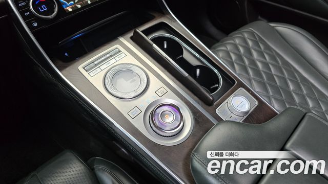 Genesis GV80 2020 — photo 12
