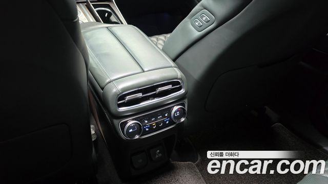 Genesis GV80 2020 — photo 27