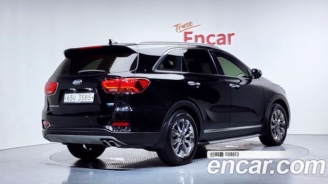 Kia Sorento 2018 — photo 2