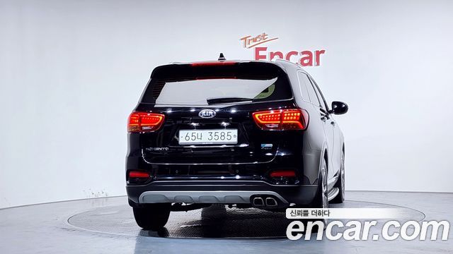 Kia Sorento 2018 — photo 4