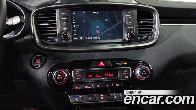 Kia Sorento 2018 — photo 19