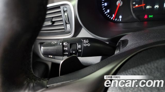 Kia Sorento 2018 — photo 23