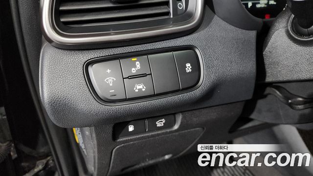 Kia Sorento 2018 — photo 28