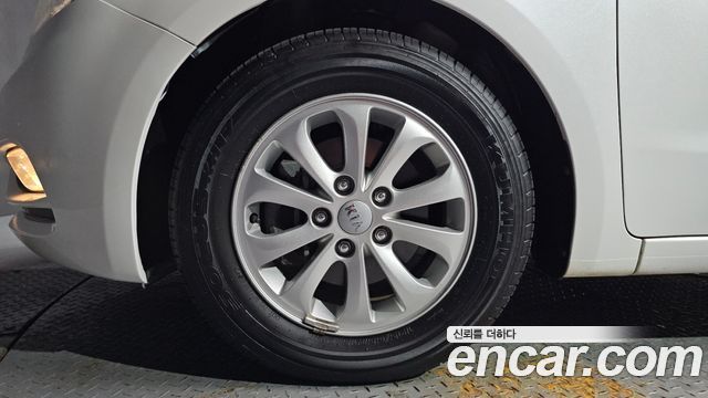 Kia K3 2015 — photo 5