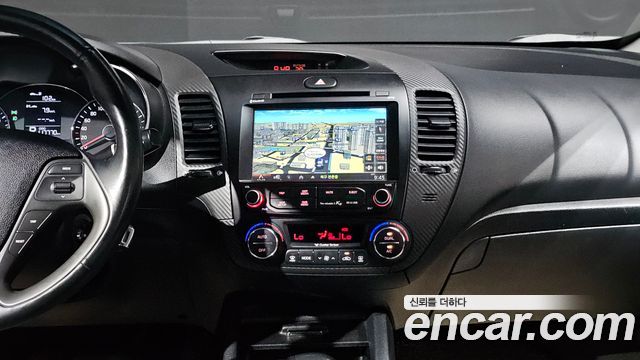 Kia K3 2015 — photo 14