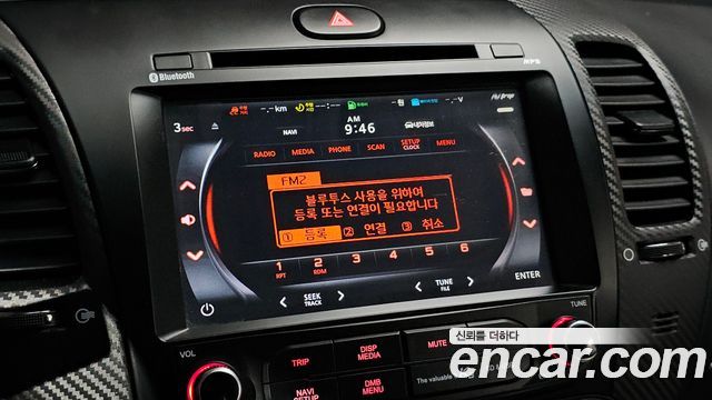 Kia K3 2015 — photo 16