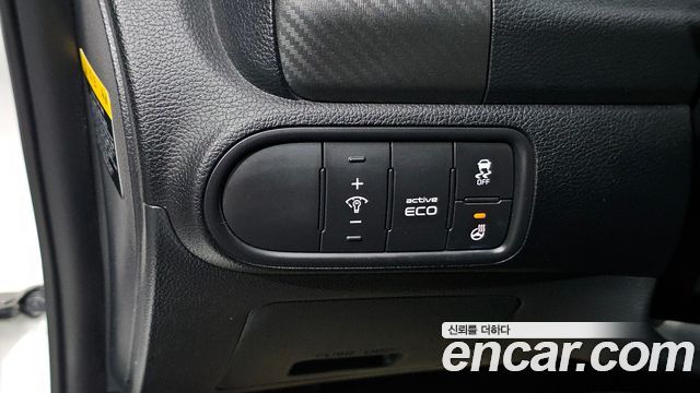 Kia K3 2015 — photo 17