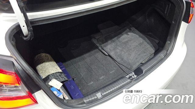 Kia K3 2015 — photo 20
