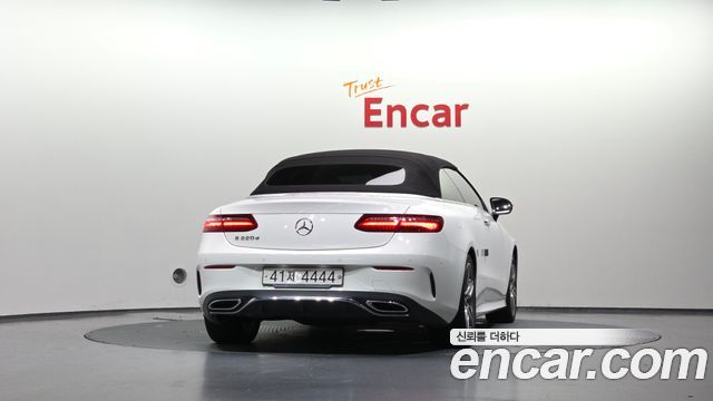 Mercedes-Benz E-Class 2018 — photo 4