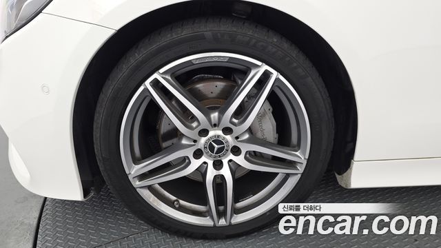 Mercedes-Benz E-Class 2018 — photo 5
