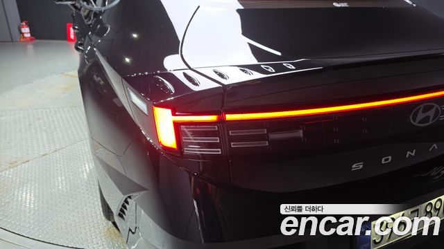 Hyundai Sonata 2025 — photo 9